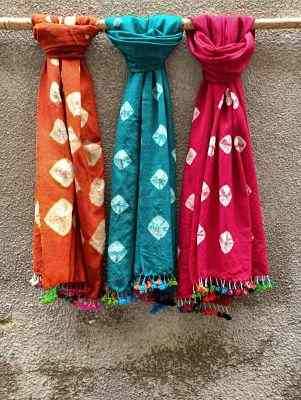 Kutchi Bandini & Batik Stoles